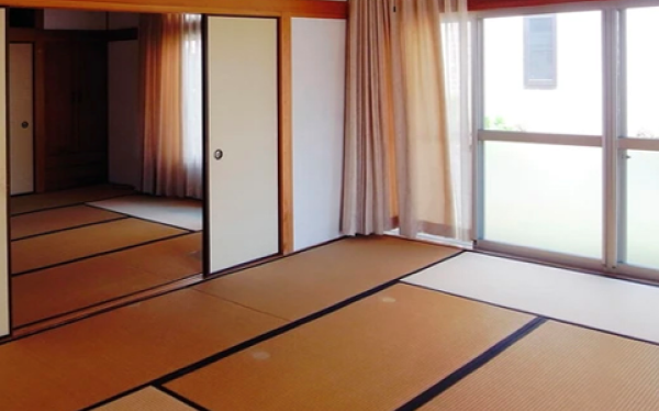 和室の家具なしでの張り替えビフォー